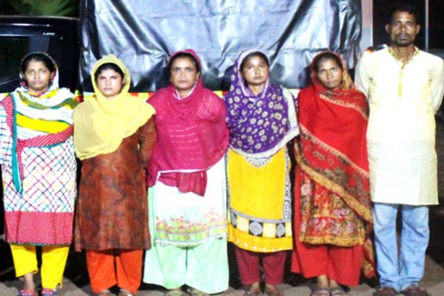RAB nab six human traffickers in Narayanganj 
