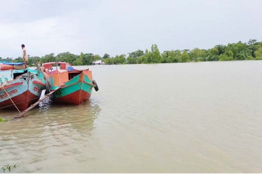 Low-lying areas in Bagerhat coastal areas submerged