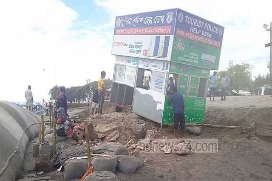 Rough sea, high tide make parts of Cox’s Bazar beach vulnerable