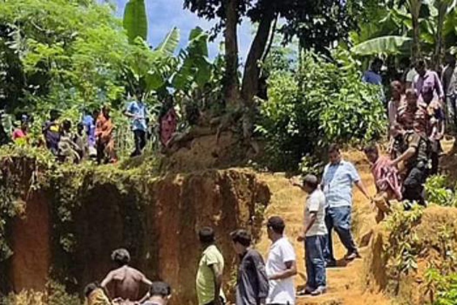 Four tea garden workers killed in Sreemangal landslide