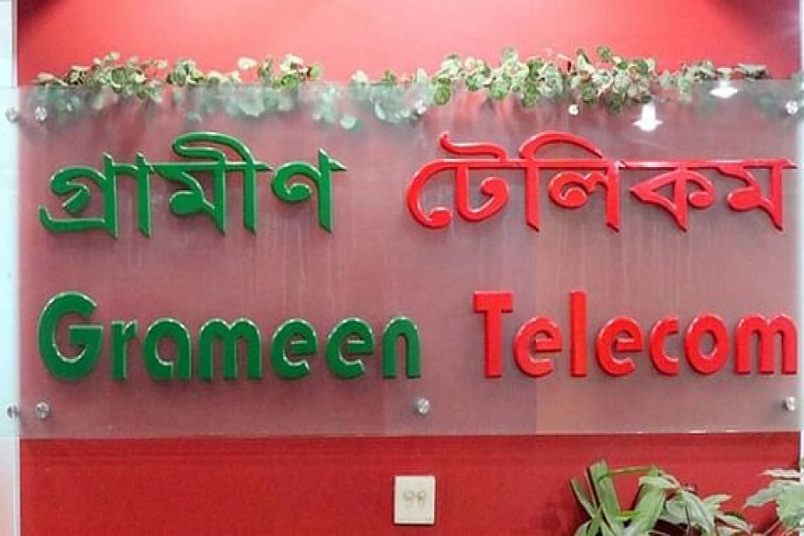 Police arrest Grameen Telecom union leader