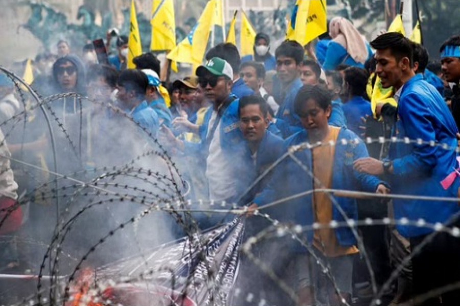 University students protest against the government following raise in subsidised fuel prices by about 30 per cent at the weekend in Jakarta, Indonesia, Sept 5, 2022. REUTERS