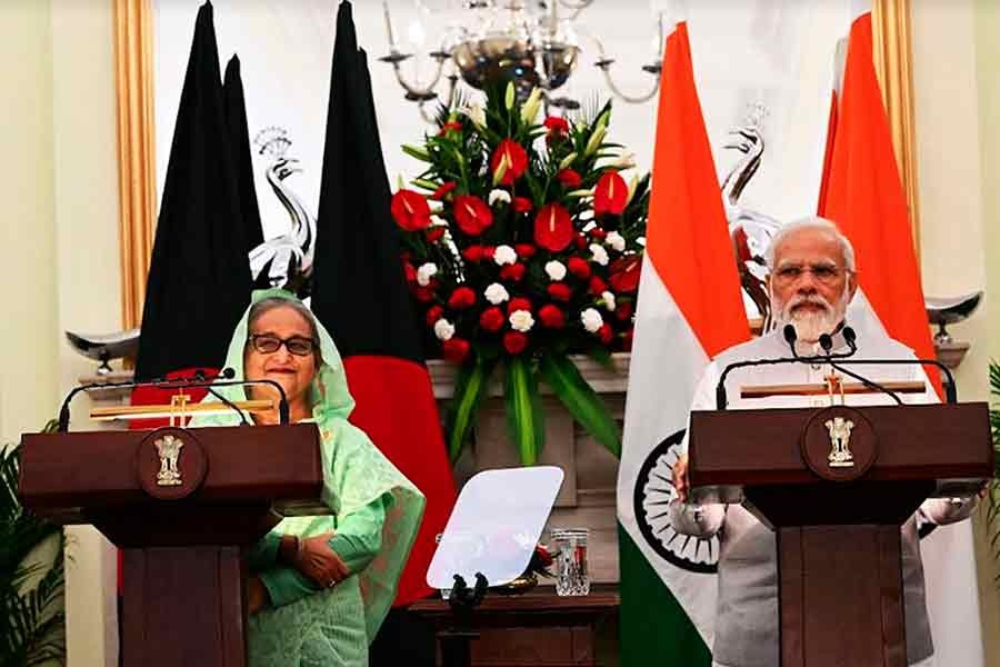 Prime Minister Sheikh Hasina and her Indian counterpart Narendra Modi addressing the joint press briefing after the official talks of the prime ministers at Hyderabad House in New Delhi on Tuesday –PID photo