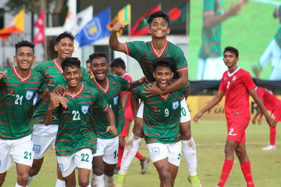 SAFF U-17: Bangladesh emerge as group champions to reach semifinal