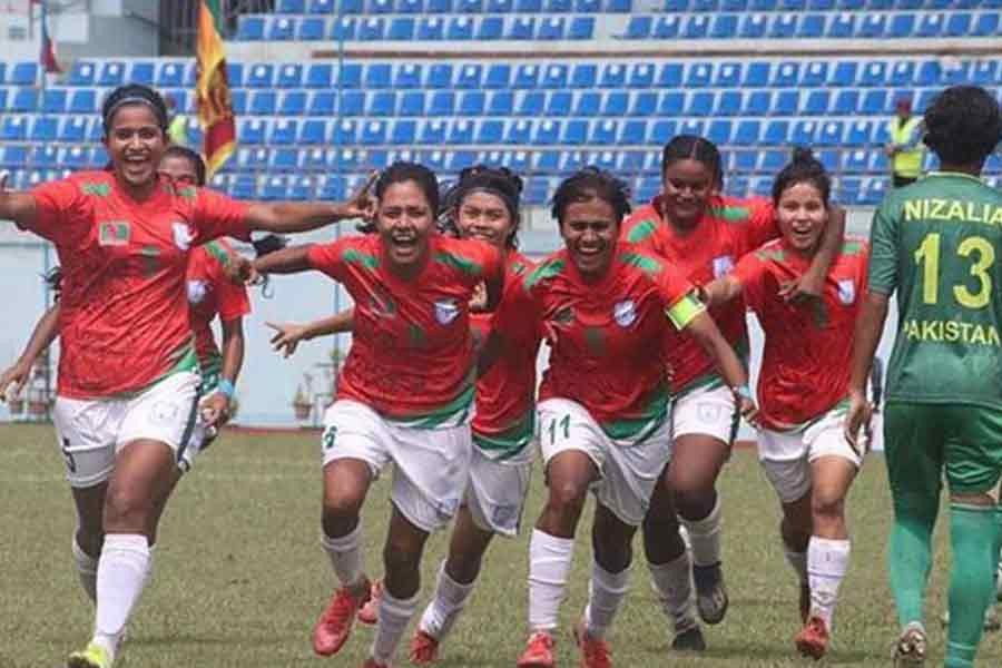 Bangladesh thrash Pakistan by 6-0 goals in SAFF Women's Championship