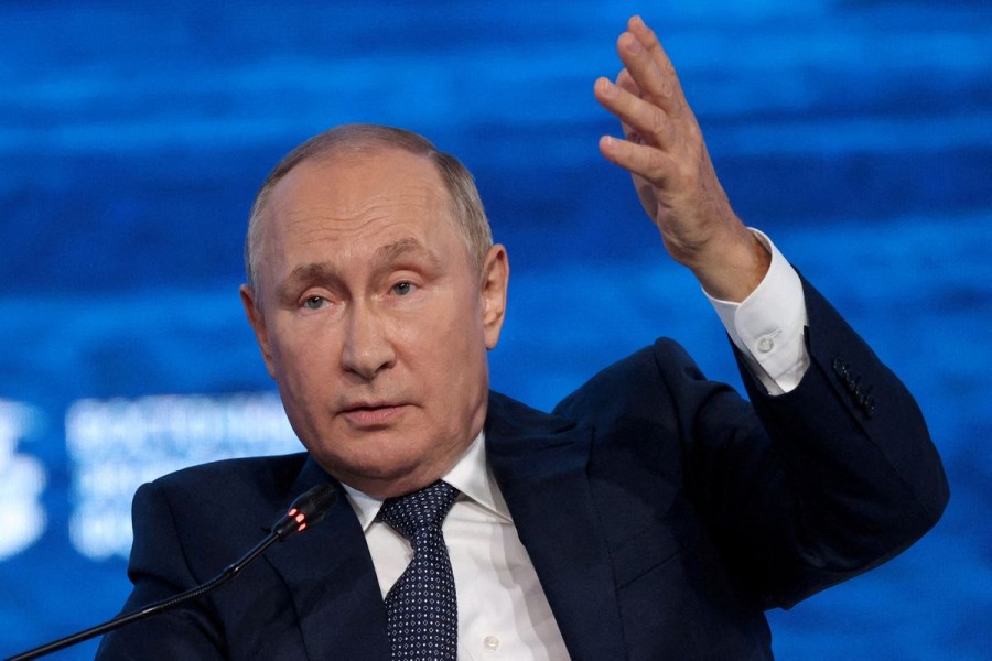 Russian President Vladimir Putin attends the plenary session of the 2022 Eastern Economic Forum (EEF) in Vladivostok, Russia September 7, 2022. Sputnik/Sergey Bobylev/Pool via REUTERS/File Photo