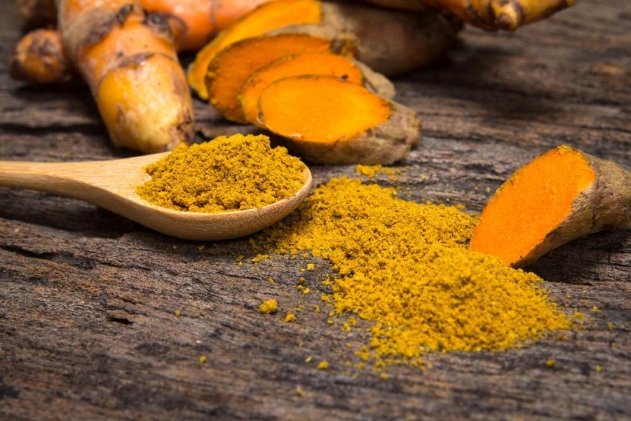 Turmeric powder: A cooking ingredient that can improve your skin radiance