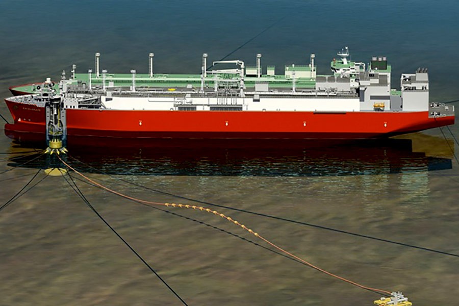 Gas crisis lands LNG cargo market in hands of energy giants