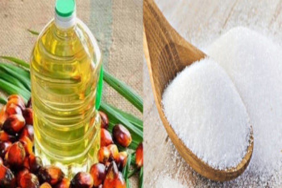 Palm oil price down by Tk 8 per litre, sugar price up Tk 6 per kg