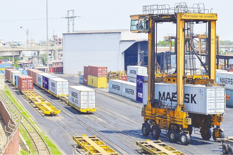 Import orders fall 12pc in Q1