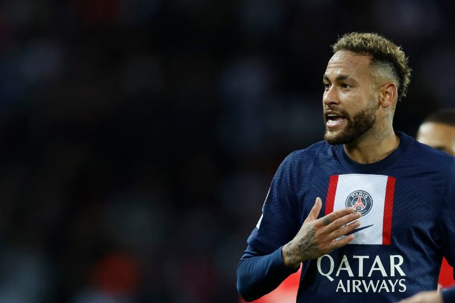 Soccer Football - Champions League - Group H - Paris St Germain v Benfica - Parc des Princes, Paris, France - October 11, 2022 Paris St Germain's Neymar reacts REUTERS/Gonzalo Fuentes