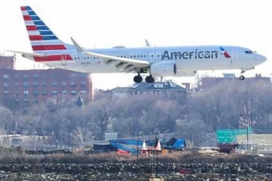 An American Airlines Boeing 737 Max 8, on a flight from Miami to New York City, comes in for landing at LaGuardia Airport in New York, US, Mar 12, 2019. REUTERS
