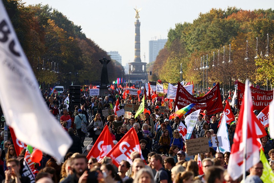 Demonstrators take part in a protest to promote energy independence from Russia, amid skyrocketing energy prices, in Berlin, Germany on October 22, 2022 — Reuters photo