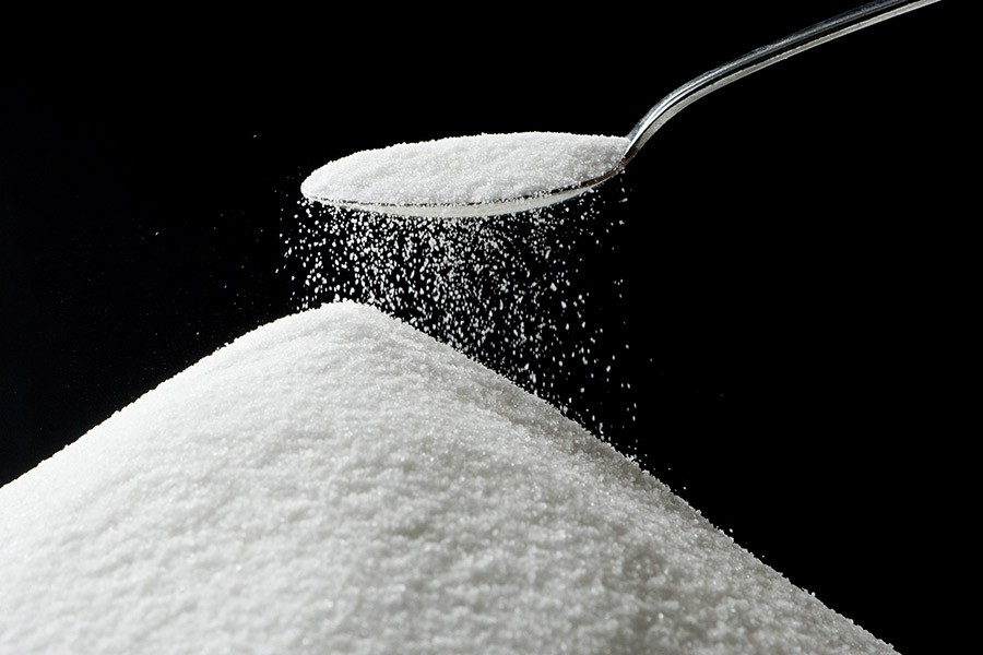 TCB starts selling sugar at Tk 55 per kg at 11 places in Dhaka