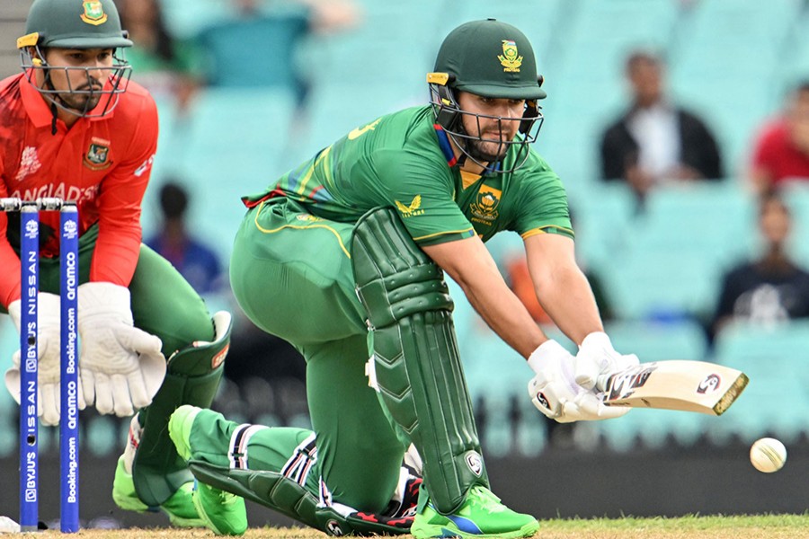 Rilee Rossouw tries to hit a reverse sweep during the Twenty20 World Cup match against Bangladesh Sydney Cricket Ground in Sydney, Australia on Thursday. Photo courtesy: ICC via Twitter