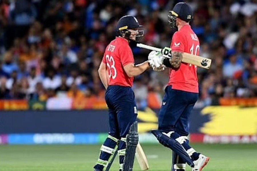 England underline title contention with 10-wicket thrashing of India