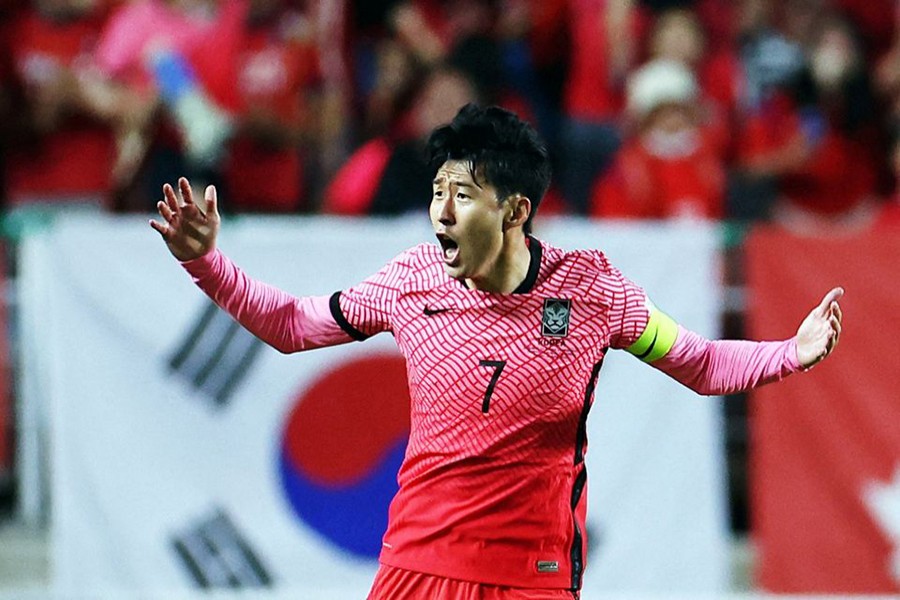 Injury-hit Son included in South Korea's World Cup squad