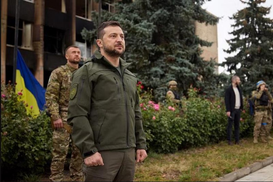 Zelensky visits Kherson, thanks allies for support