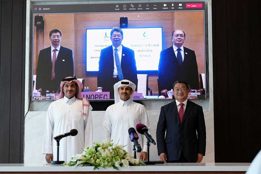 QatarEnergy CEO and Qatar's Minister of Energy Saad al-Kaabi attending a signing ceremony with Sinopec in Doha on Monday –Reuters photo