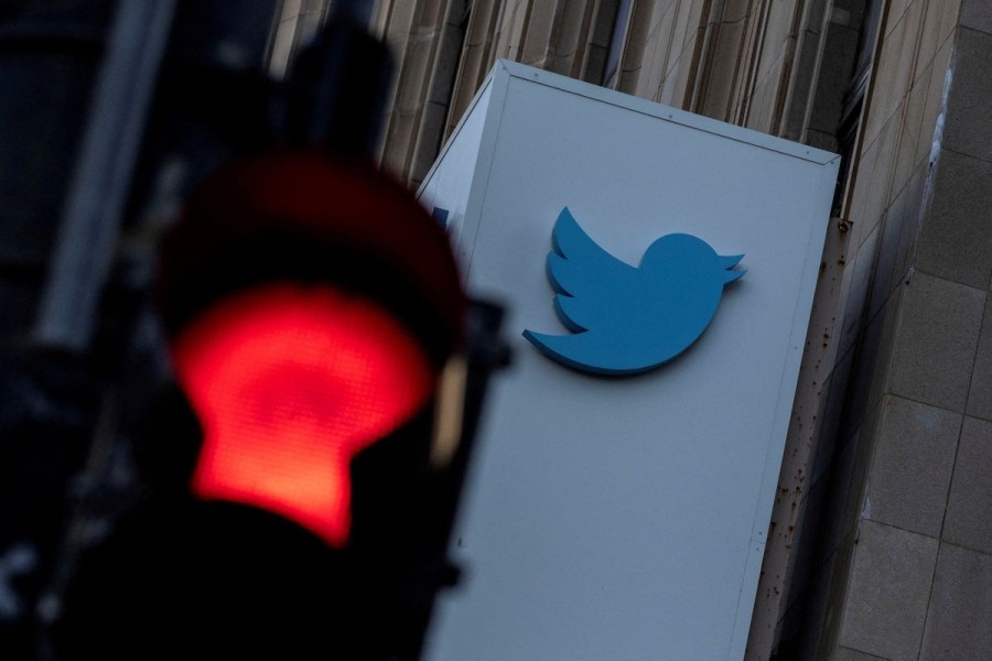 A view of the Twitter logo at its corporate headquarters in San Francisco, California, U.S. November 18, 2022. REUTERS/Carlos Barria/File Photo/File Photo
