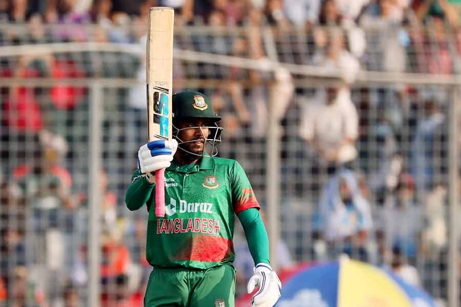Miraz’s maiden century takes Bangladesh to 271 against India