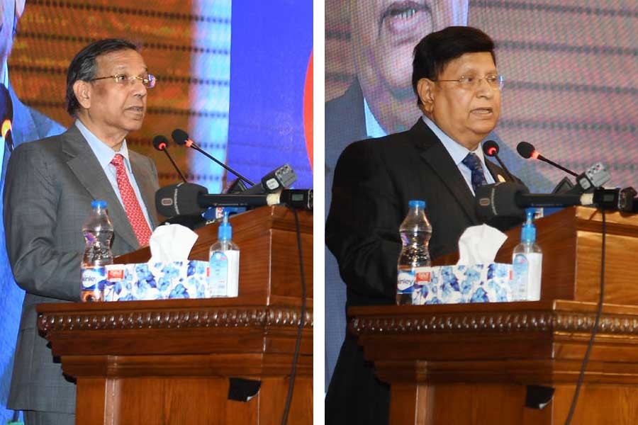 Law Minister Anisul Huq and Foreign Minister AK Abdul Momen addressing a seminar organised at Foreign Service Academy in Dhaka on Sunday marking International Human Rights Day –PID Photos