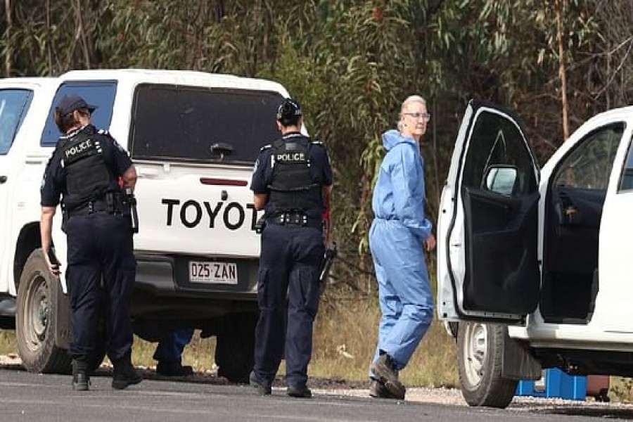 Australia gunfight kills six, including two police