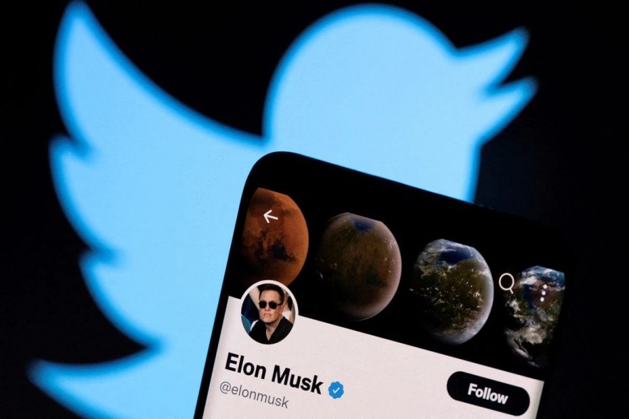 Musk says he'll step down as Twitter CEO after finding a replacement