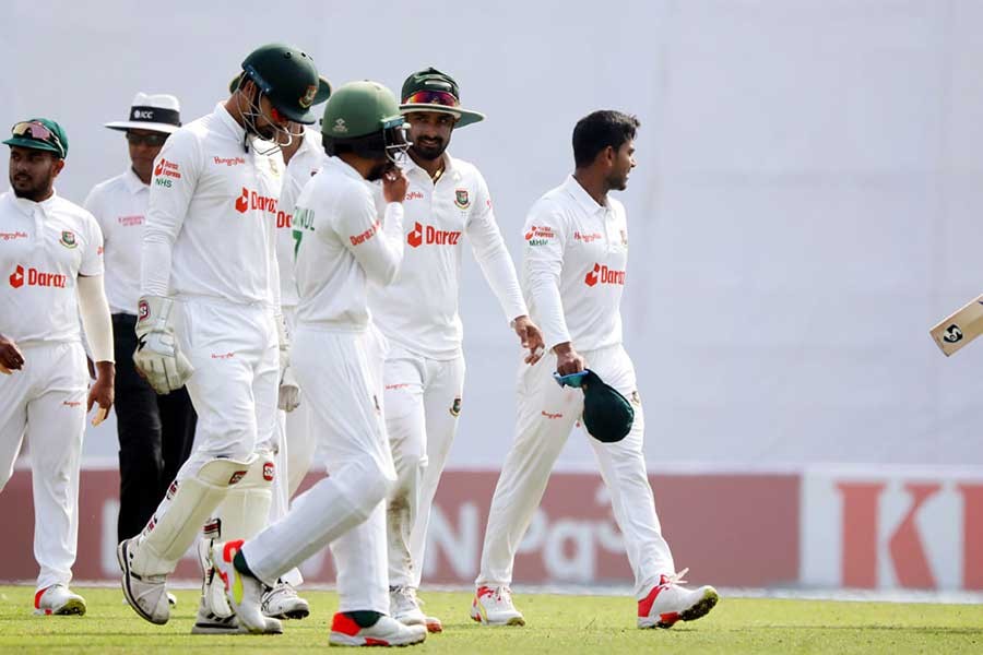 Pant, Iyer help India reclaim control in Mirpur Test