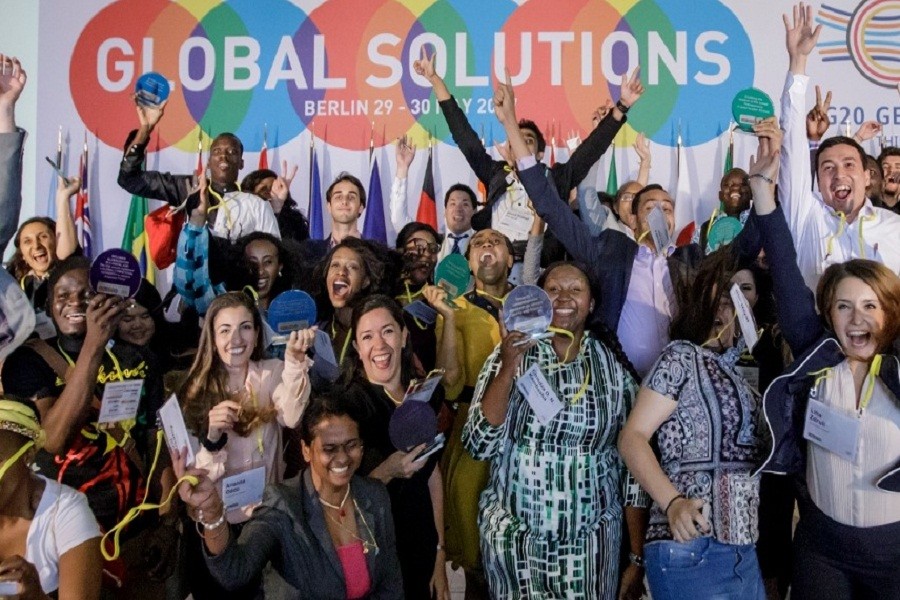 Apply for the Young Global Changers Recoupling Awards by Jan 15