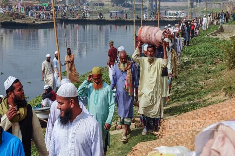 ইজতেমা শুরুর আগেই মুখরিত তুরাগ তীর