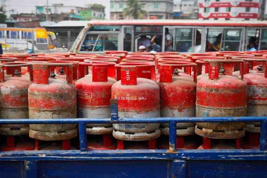 Gas shortage exposes South Asian economies to more pain