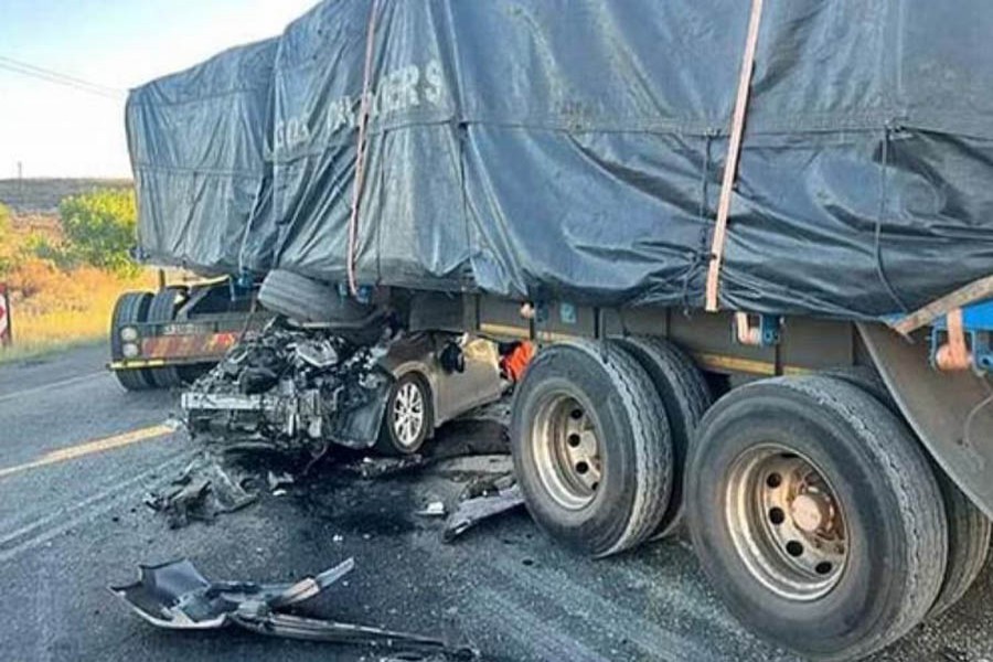 Five Bangladeshis killed in South Africa road crash